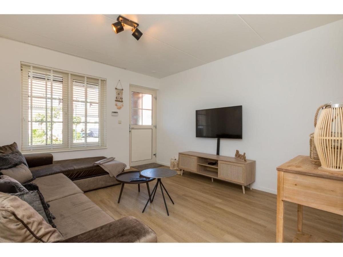 Quietly Located House Within Walking Distance Of The Beach Domburg Eksteriør bilde